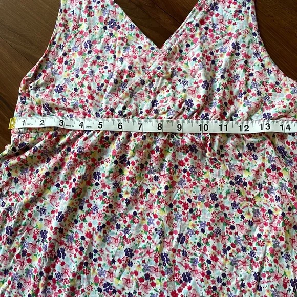 Sleeveless flowery blouse H&M - Picture 8 of 10